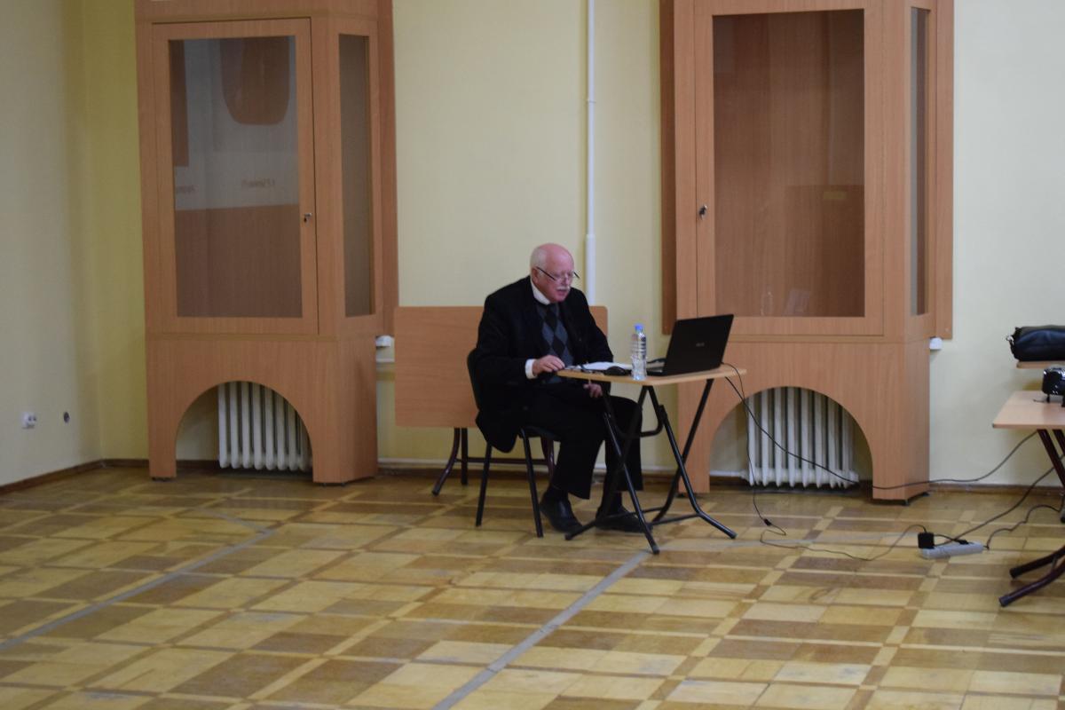 DSC_1063-min.JPG